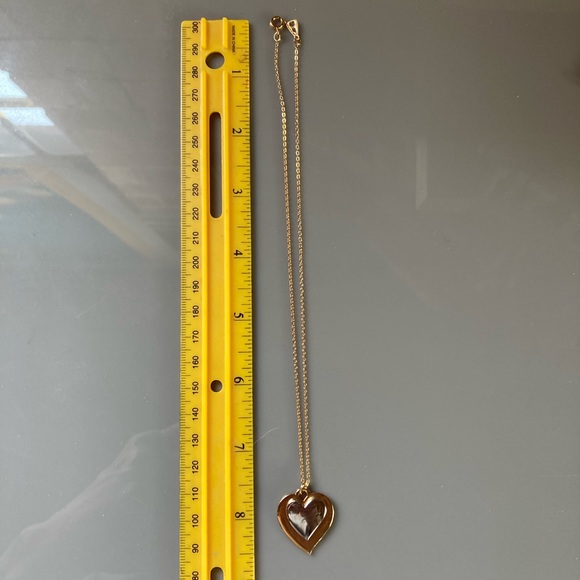 Artistry Heart Necklace - Picture 5 of 5